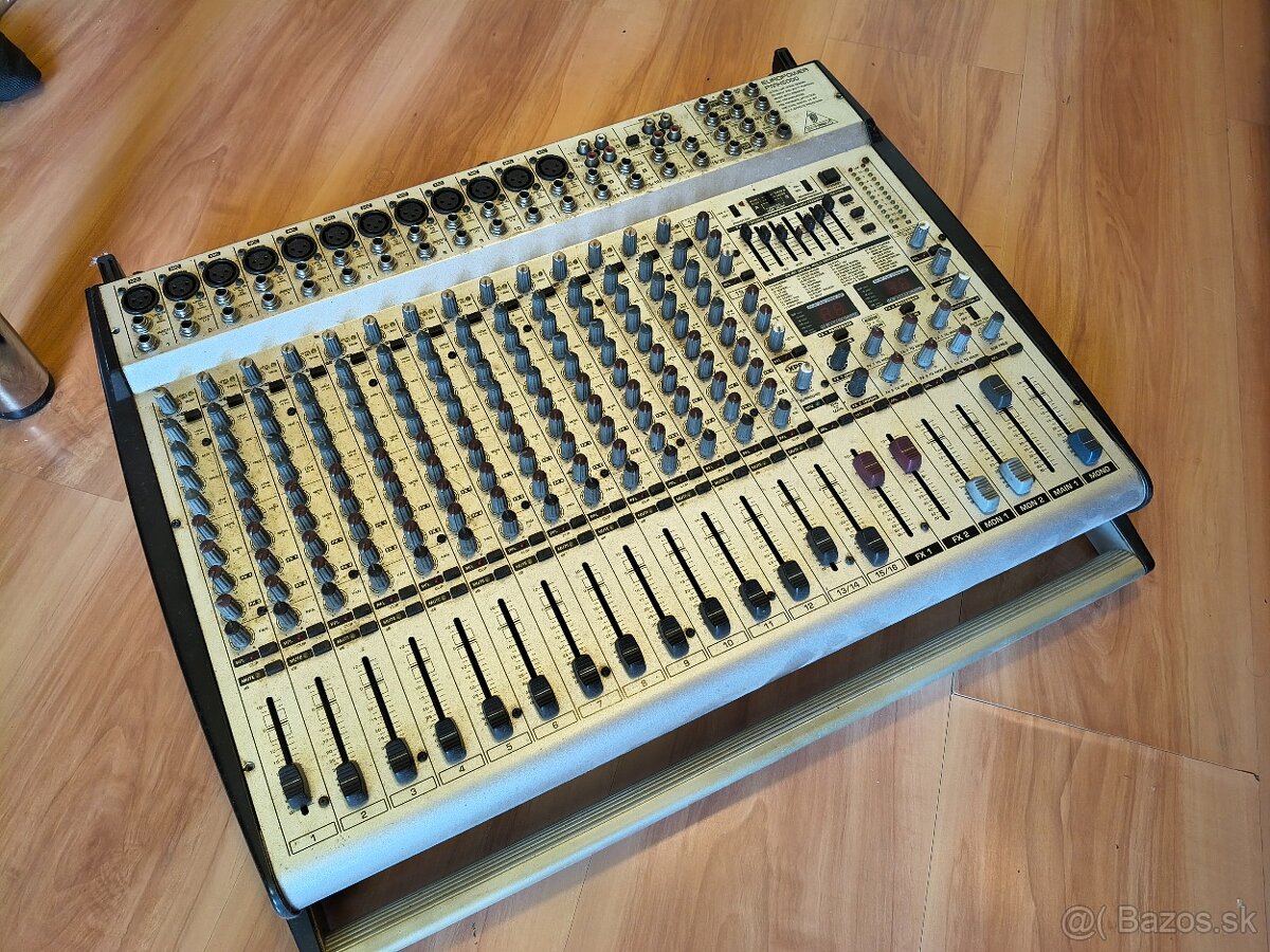 Predám powermix Behringer - 2