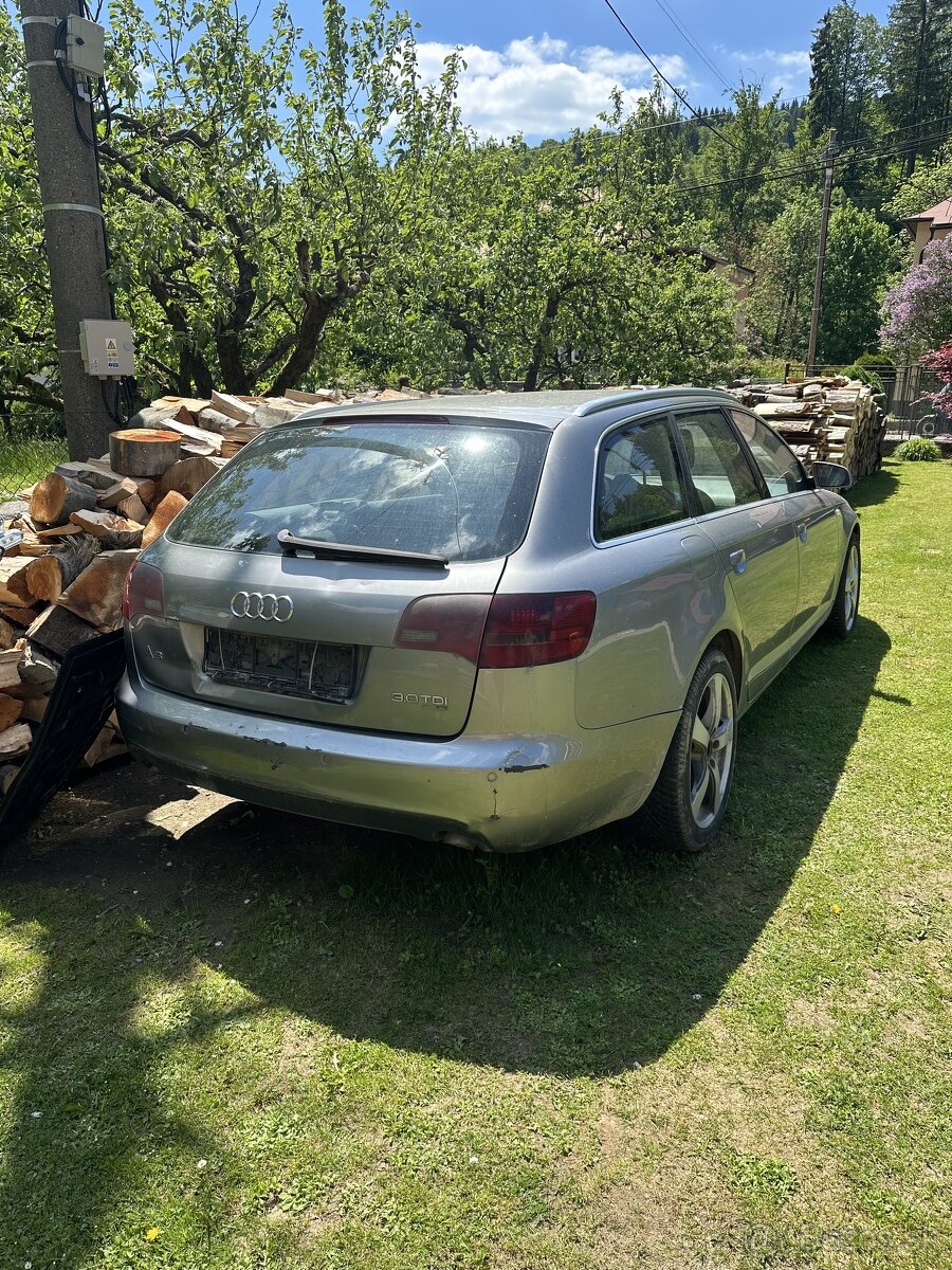 Rozpredám Audi a6c6 - 2