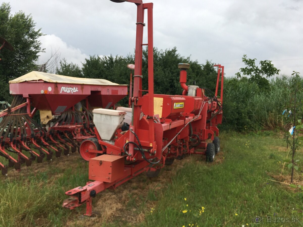 Kukuričná sejačka na presný výsev Agrometal Agromat S – 8 - 2