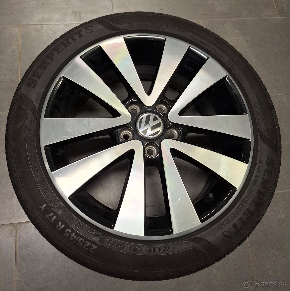 VW R17 - 2