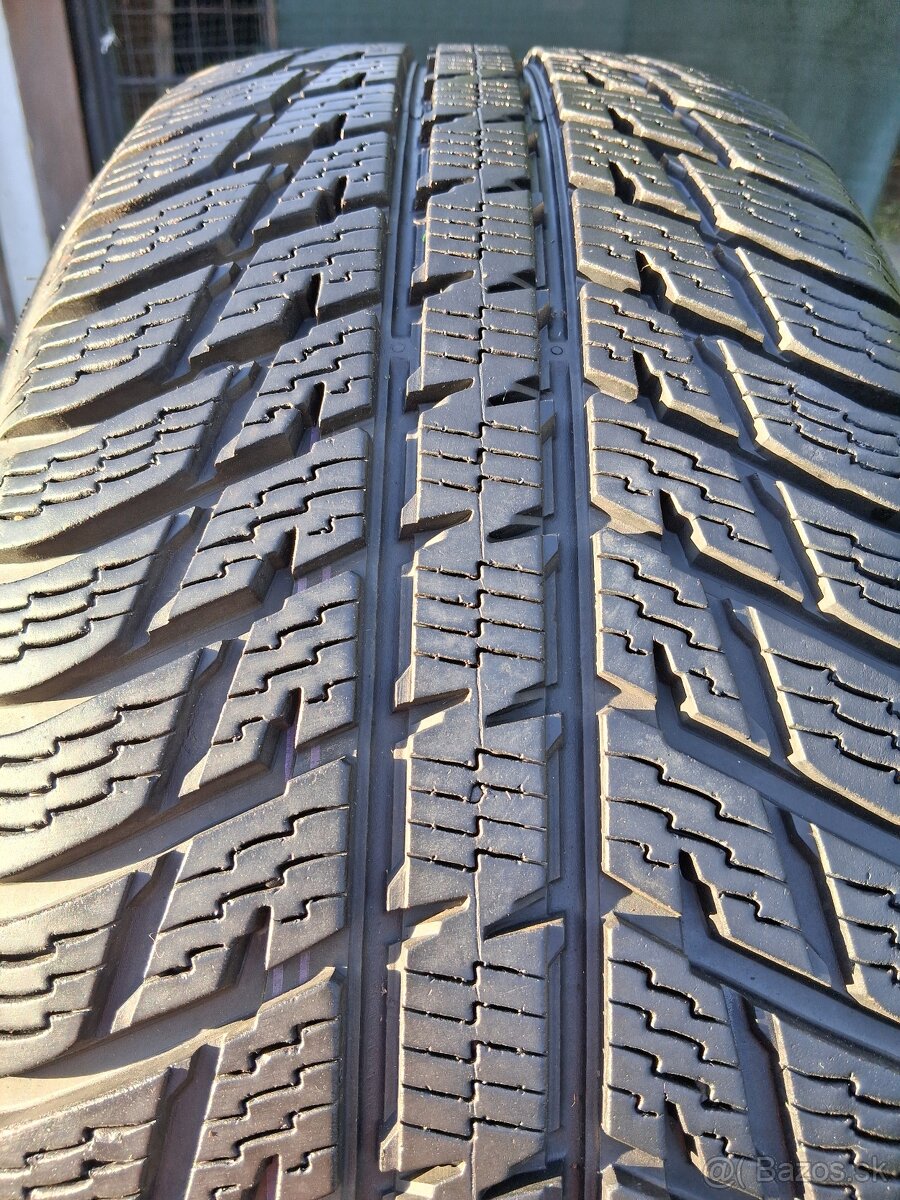 235/55 r18 zimne pneumatiky - 2