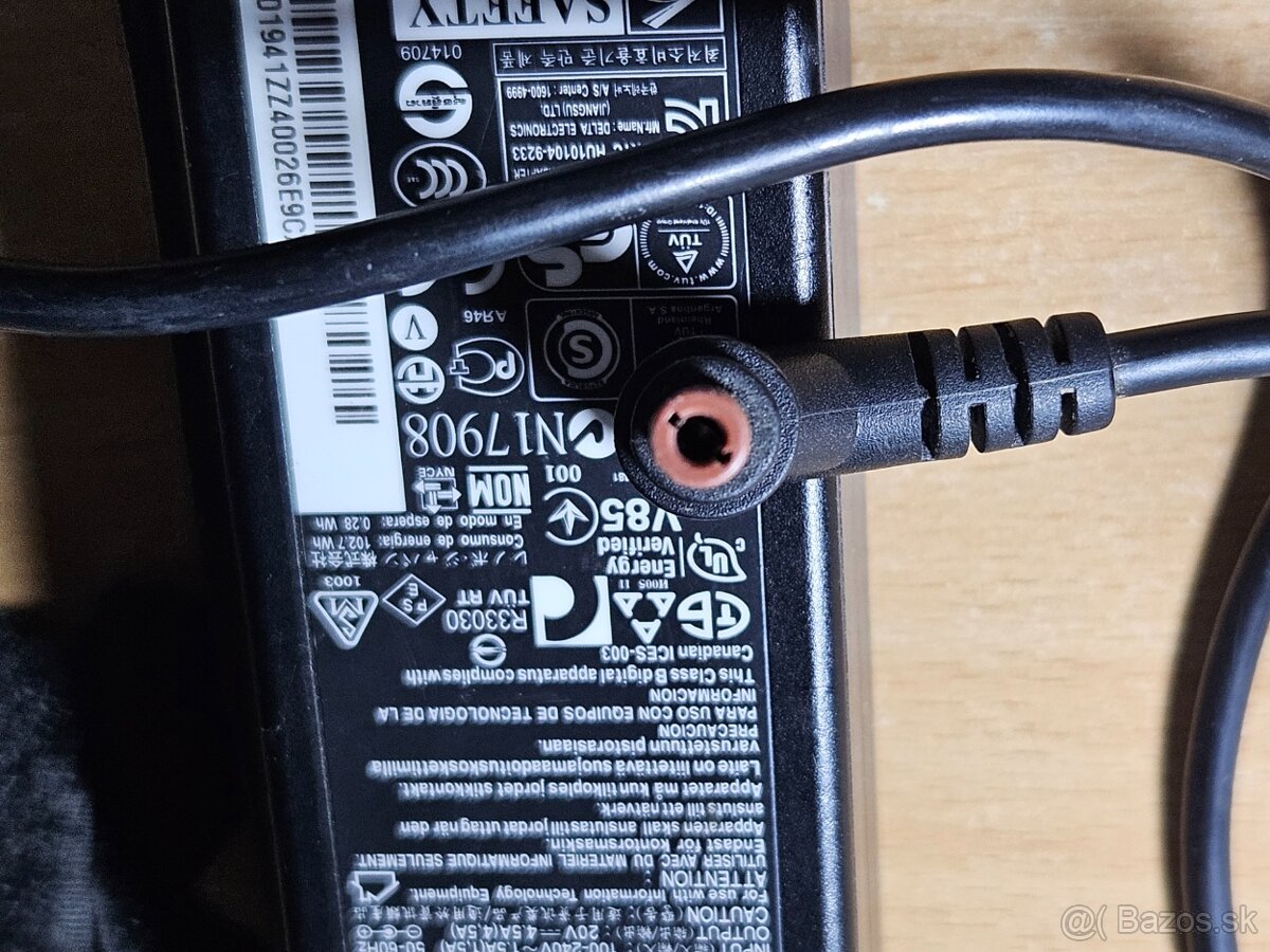 Rôzne nabíjačky na notebooky - 2