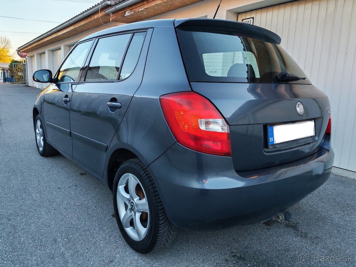 Škoda Fabia II 1.4 16V Benzin - 2