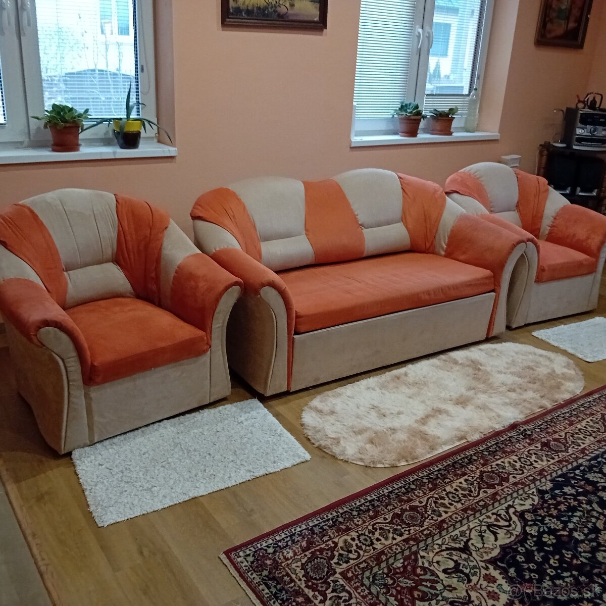 Rozťahovací gauč a kreslá - 2