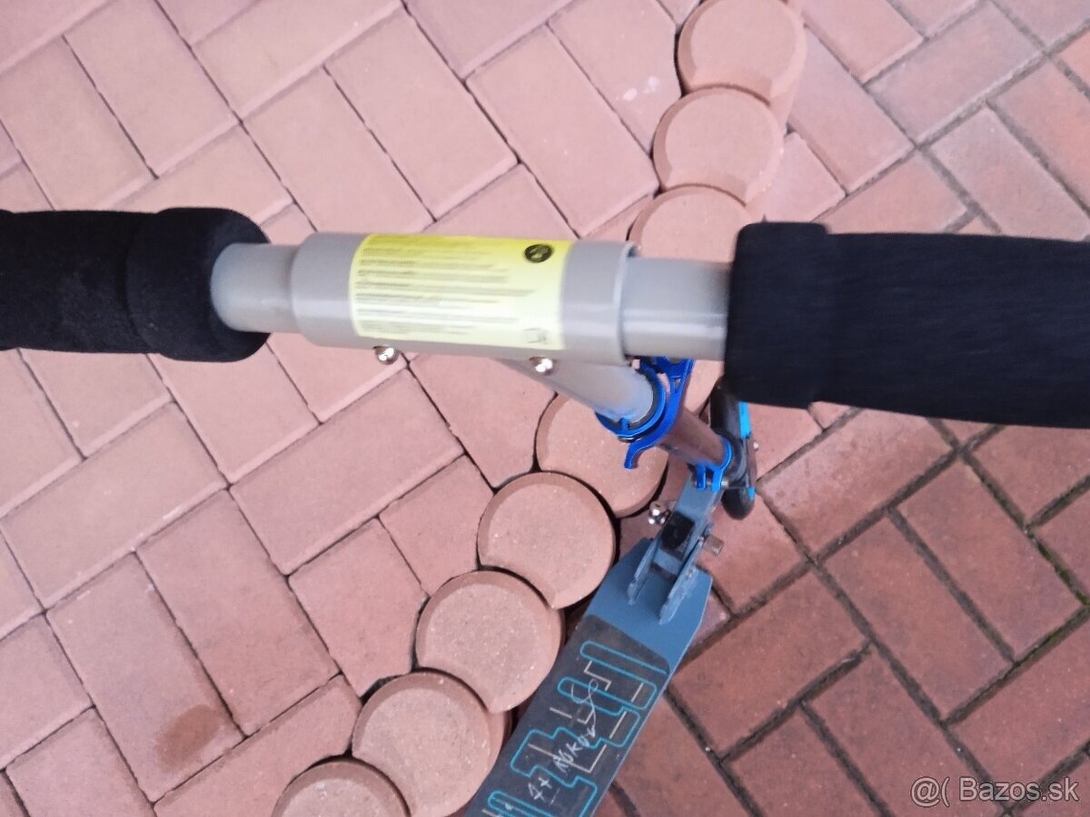 kolobežka používaná concept - 2