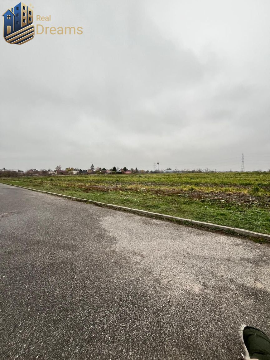 INVESTIČNÝ POZEMOK 33 878 m² – ZAVAR len 5 minút od Trnavy - 2