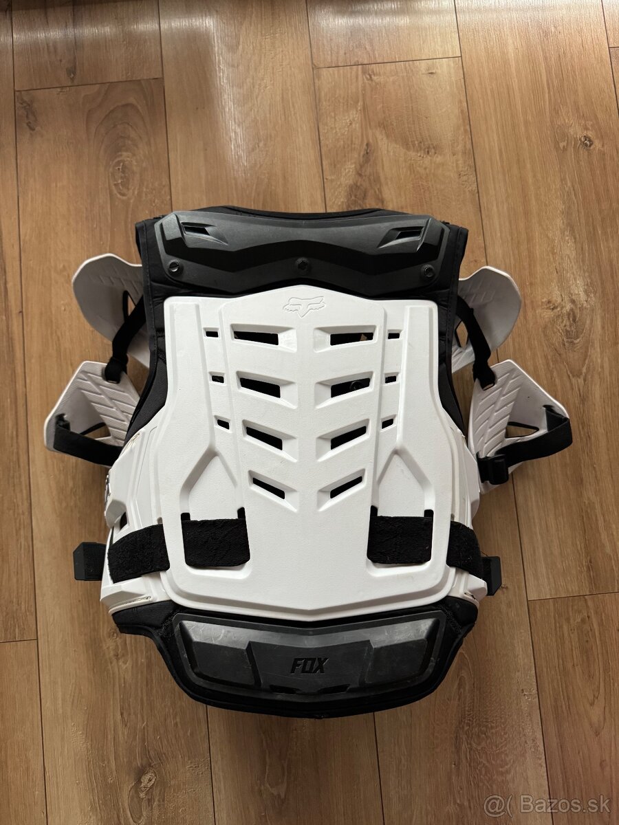Chránič tela Fox - 2