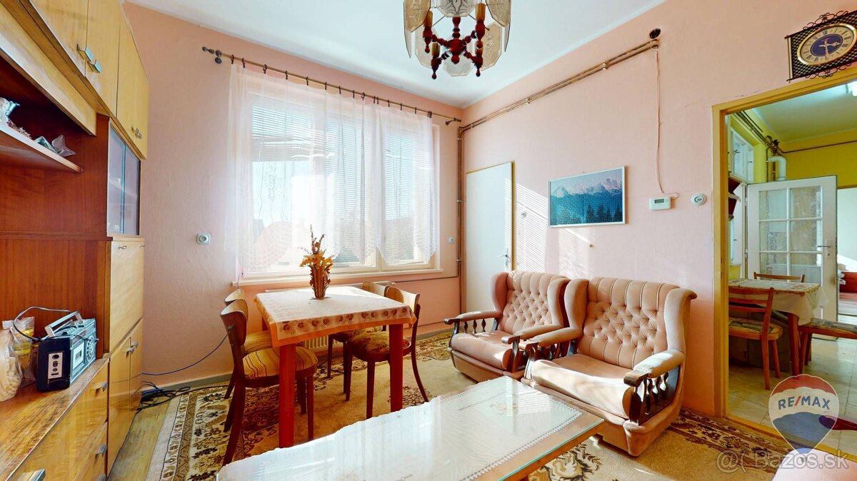 REZERVOVANE - na predaj 2-izbový byt 56 m2 Nemšová pôvodný s - 2