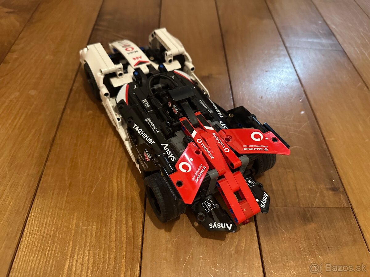 Predám lego Technic 42157 - 2
