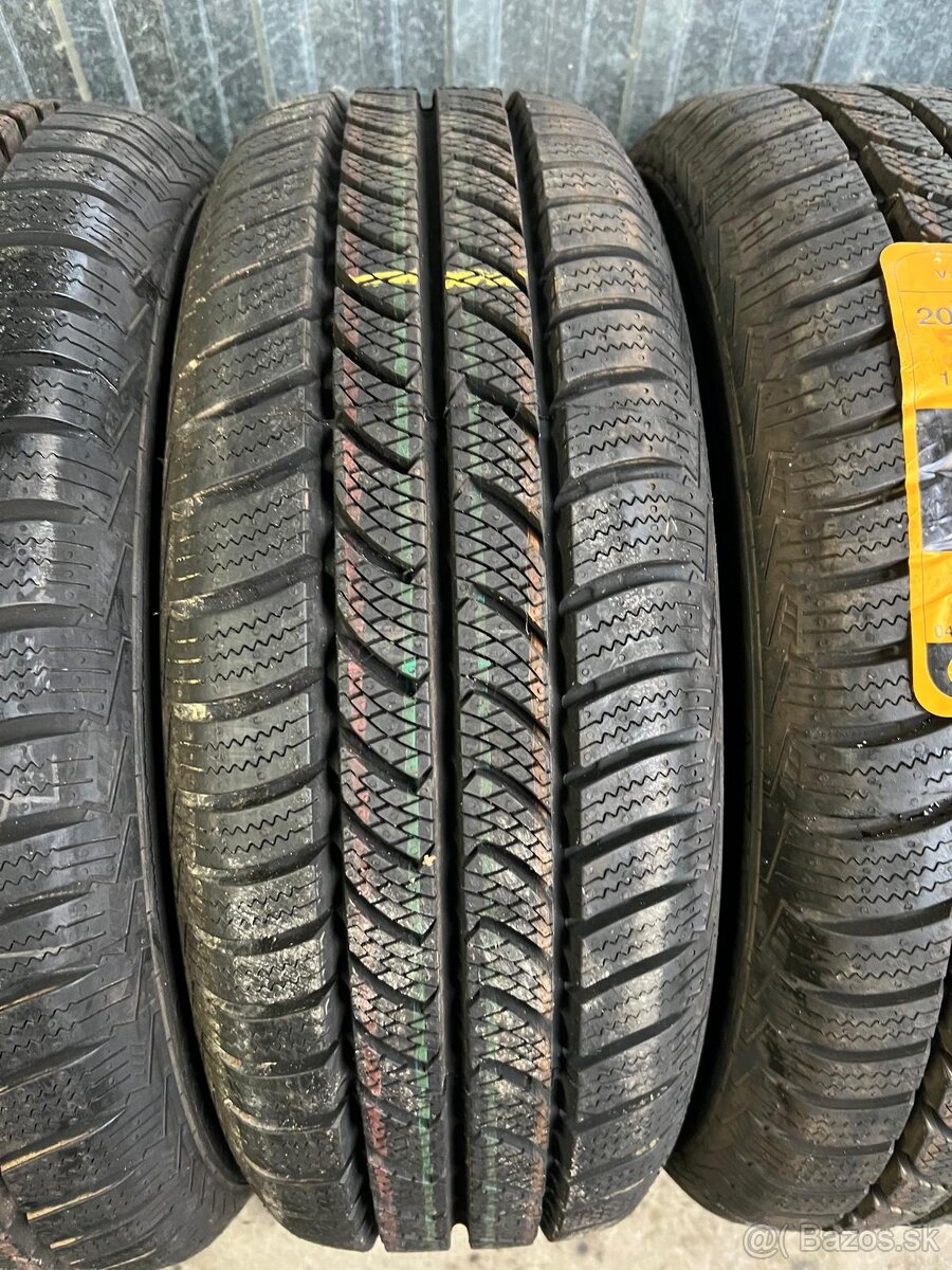 Zimné pneumatiky Continental 205/60R16C - 2