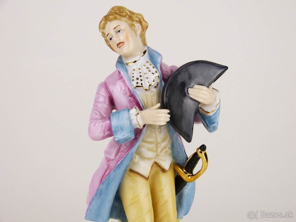 Porcelánová Soška - Šľachtic so Šabľou - 2