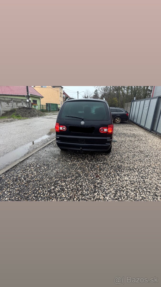 Predám Volkswagen Sharan 1.9tdi 85kw 4x4 - 2