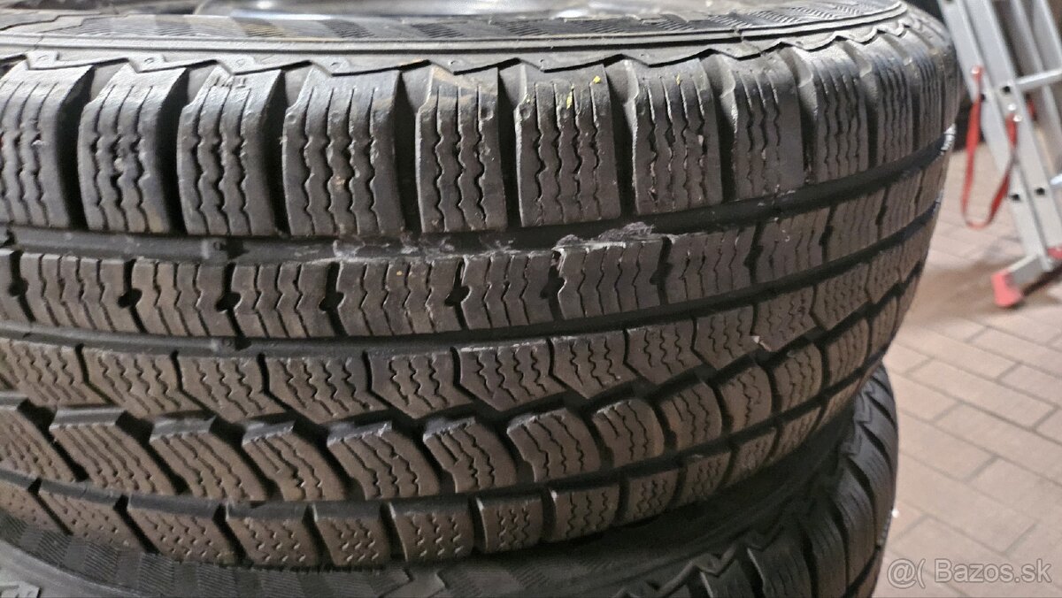 Predám zimnú sadu 5x114, 3 r16 - 2