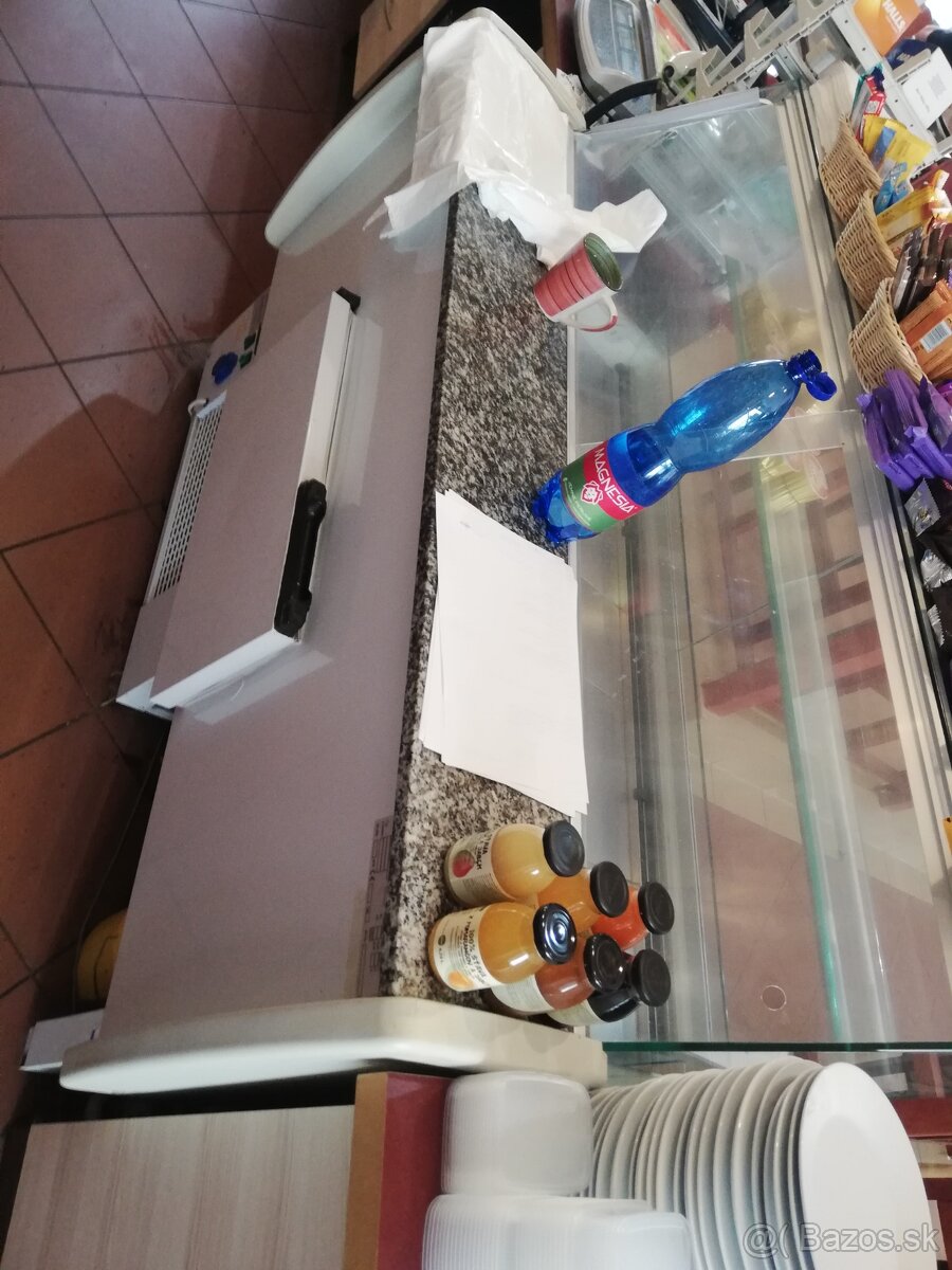 Chladiaca vitrína - 2