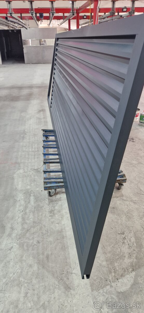 Posuvná hliníková brána - 2