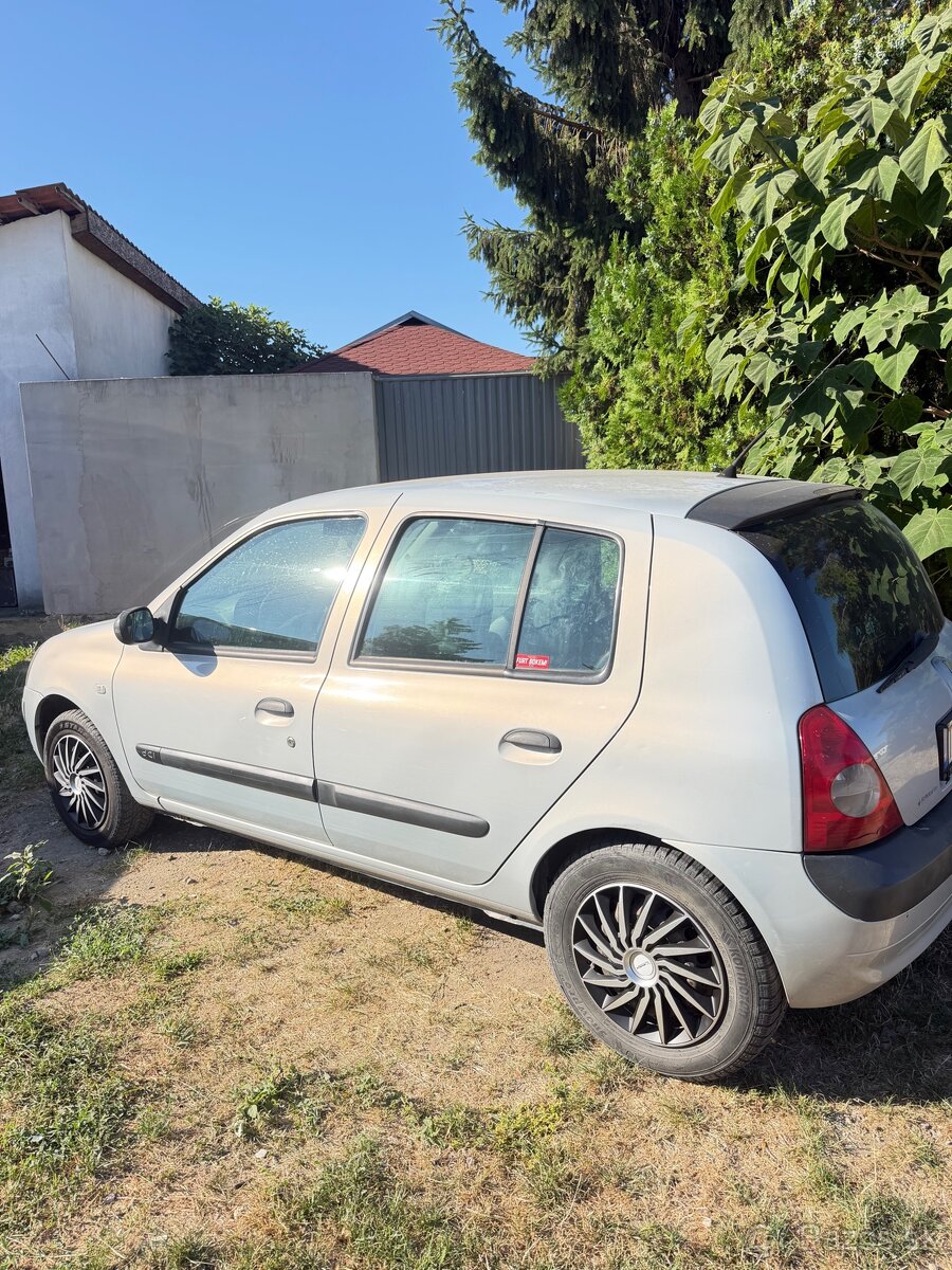 Renault clio 1.5 dci 48kw rv. 2000 - 2