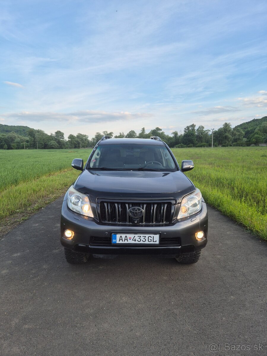 TOYOTA Land cruiser 150 3.0 D-4D