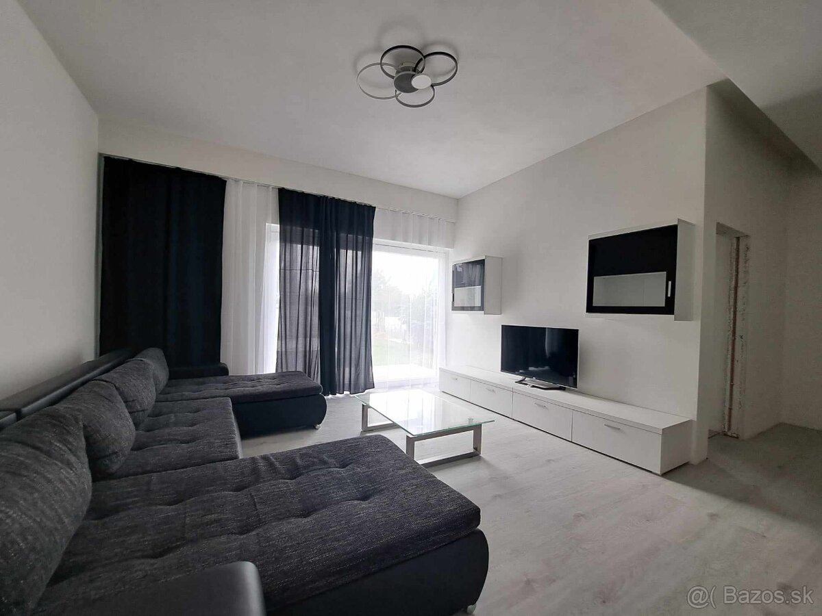 Predáme 3 izb byt s terasou, parkovaním a pozemkom 87m2 - 2