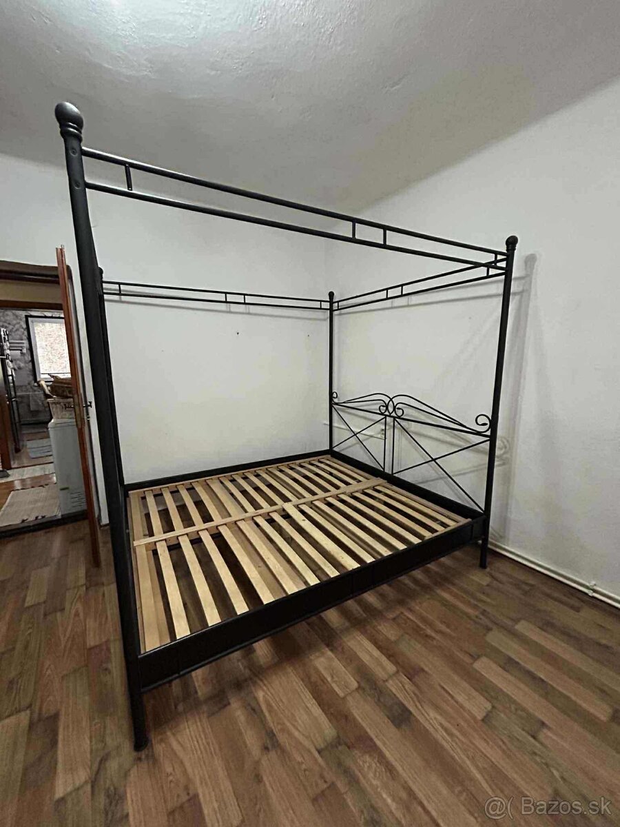 Kovaná posteľ - 2