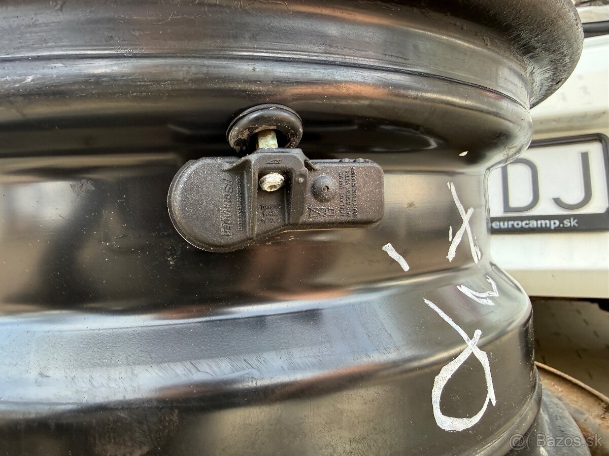 Plechové disky R15 Dacia Renault + TPMS snímače - 2