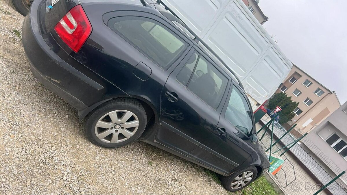 Škoda Octavia 2 combi 2,0tdi bkd - 2