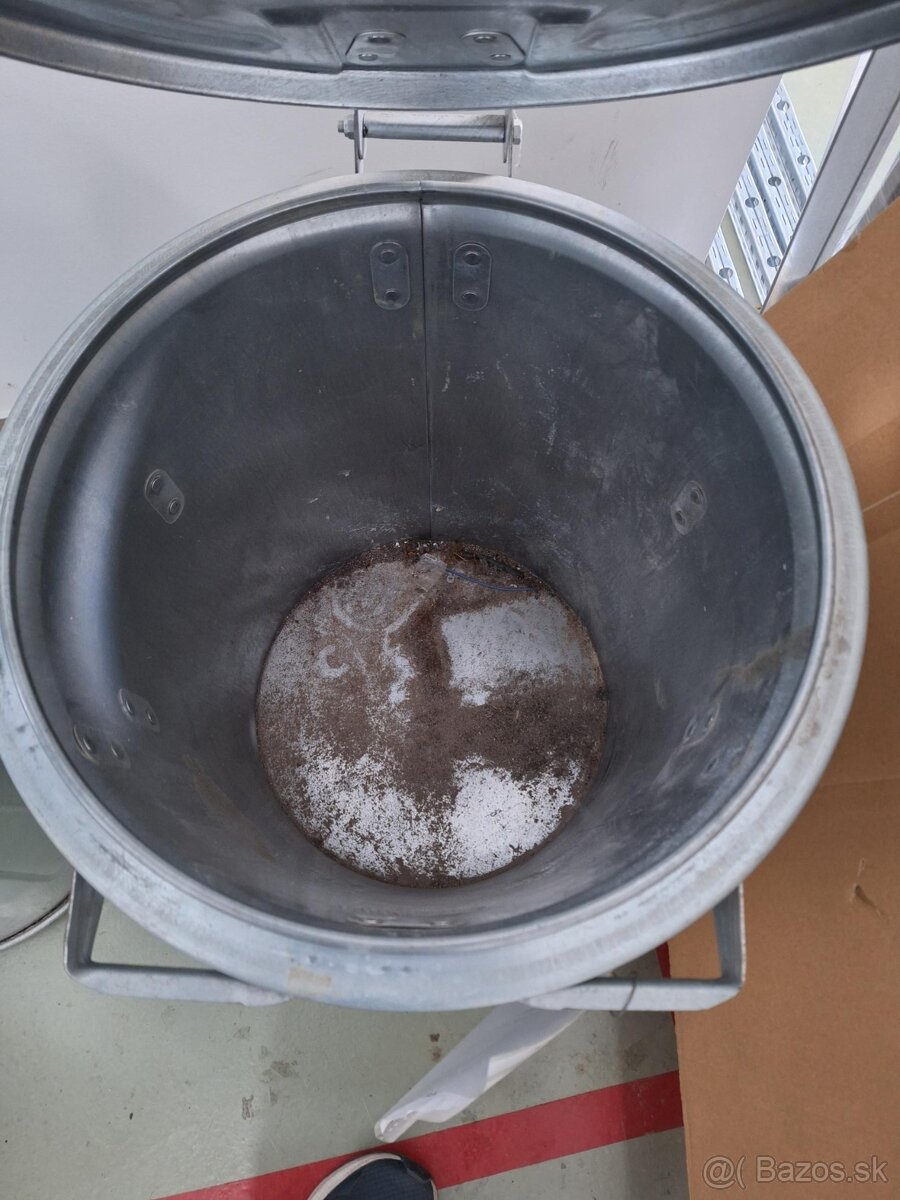 Plechove odpadove nadoby - 2