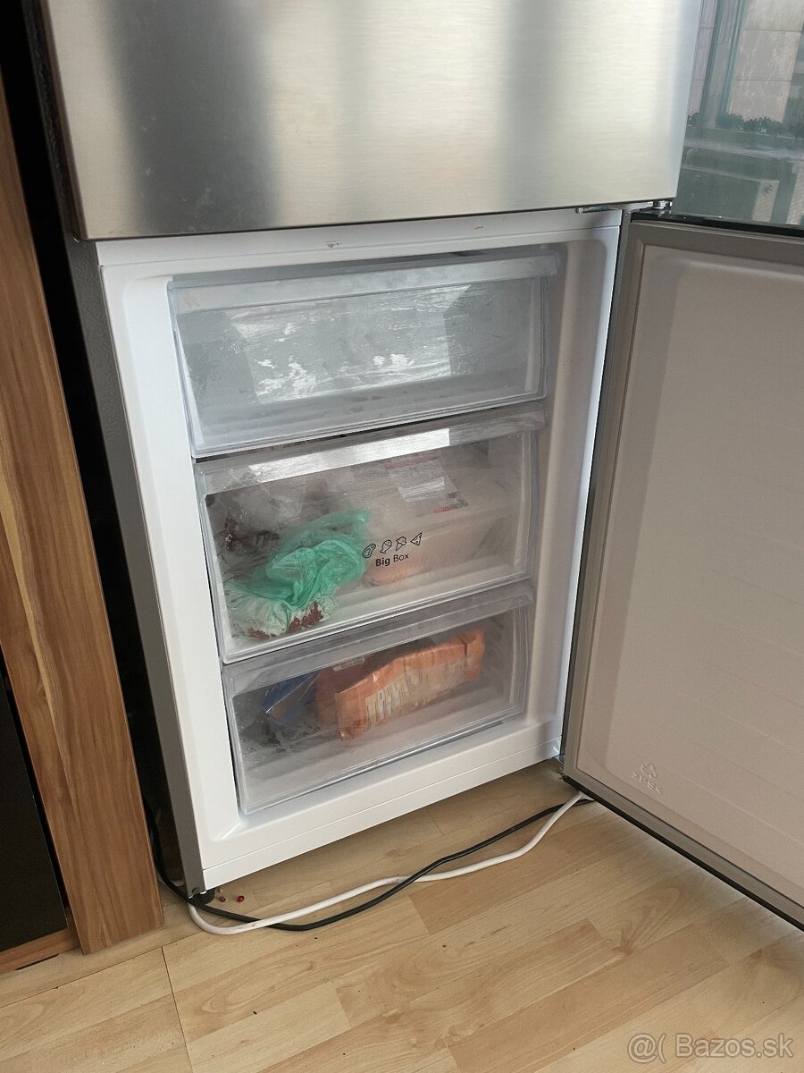 Takmer nová chladnička Hisense – 150€ - 2