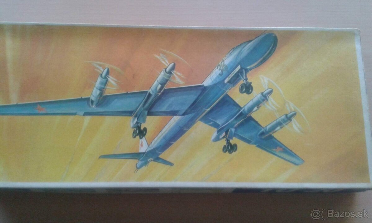 TU-20,AN-24,VEB Plasticart 1/100 - 2
