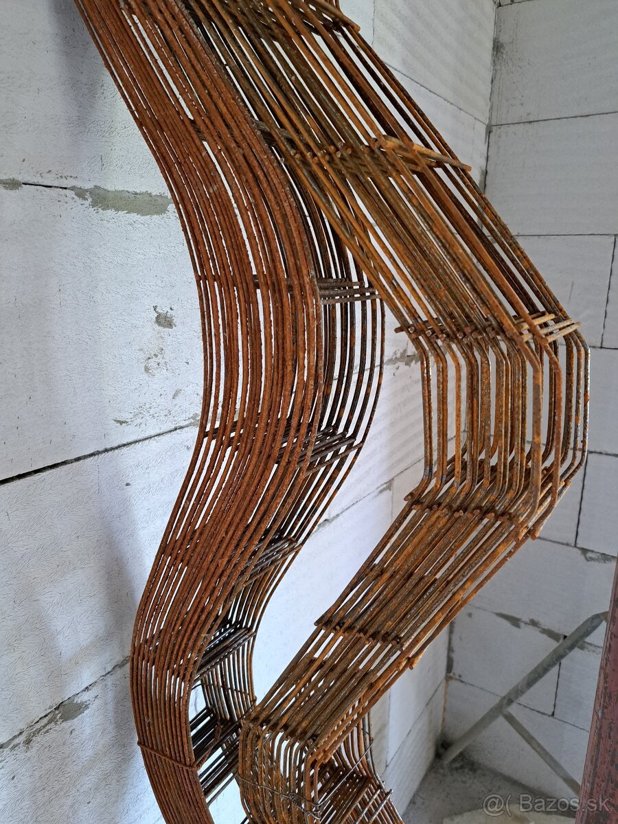 Dištančný pás - 2
