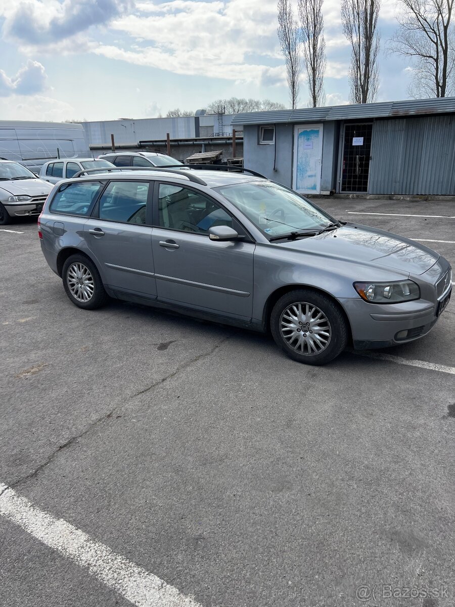 Volvo V50 2.0D 100kW - náhradné diely - 2