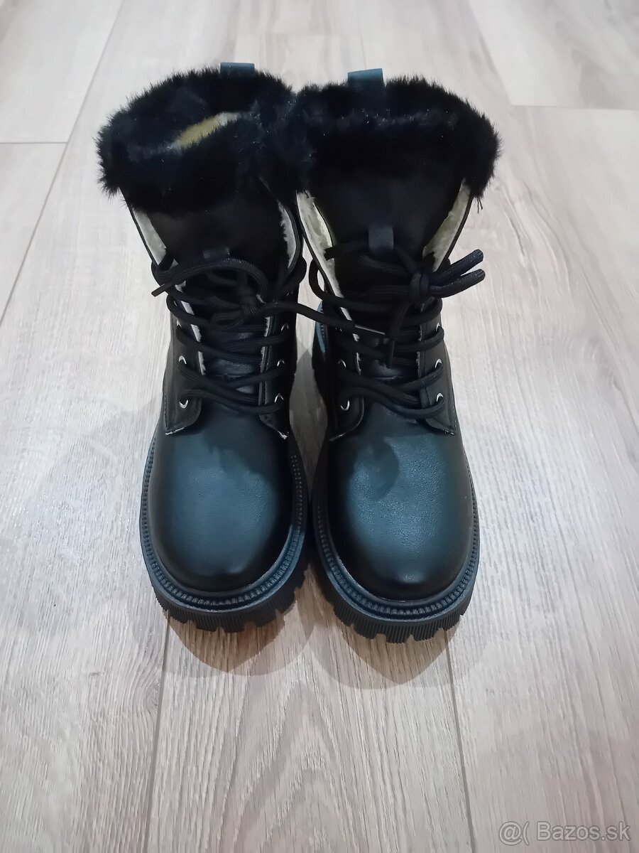 Dievčenské zateplené čižmy, velk. 37 - 2