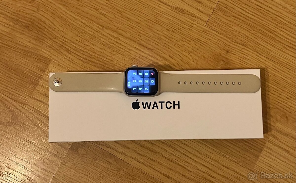 Apple Watch SE (Gen 2) 40mm - 2