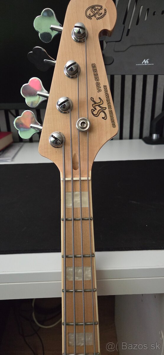 Basová gitara - 2