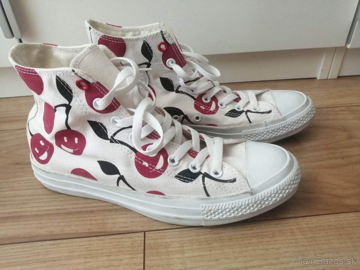 Converse čerešne - 2