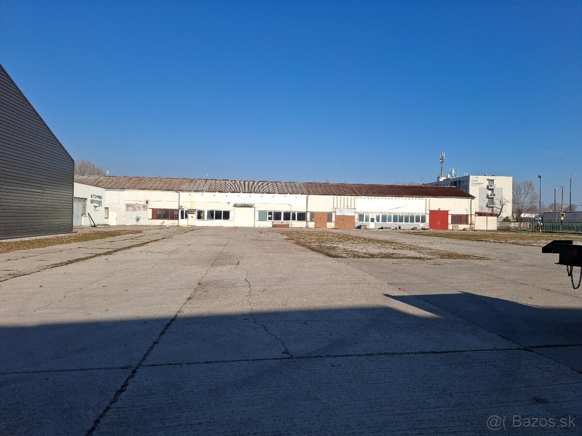 Prenájom spevnenej plochy od 500 m2 až do 3800 m2 - 2