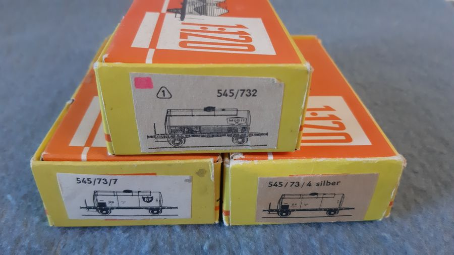 Vláčiky - 3x cisterna TT Zeuke - 2