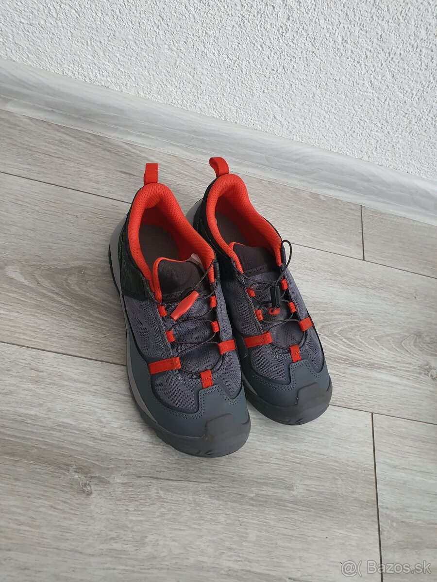 Predam turistická obuv - 2