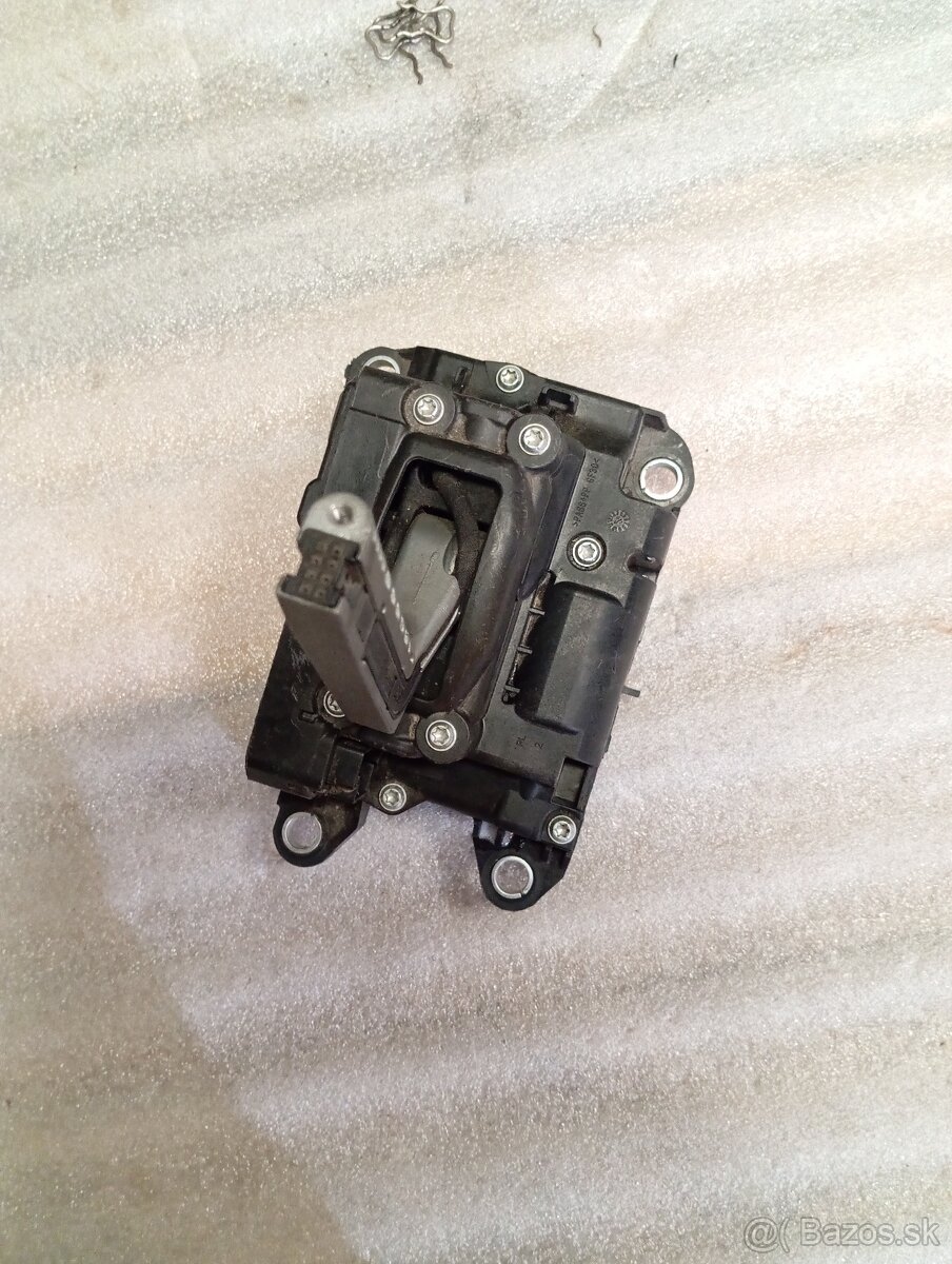 Volič radenia Porsche 9Y0713041C - 2