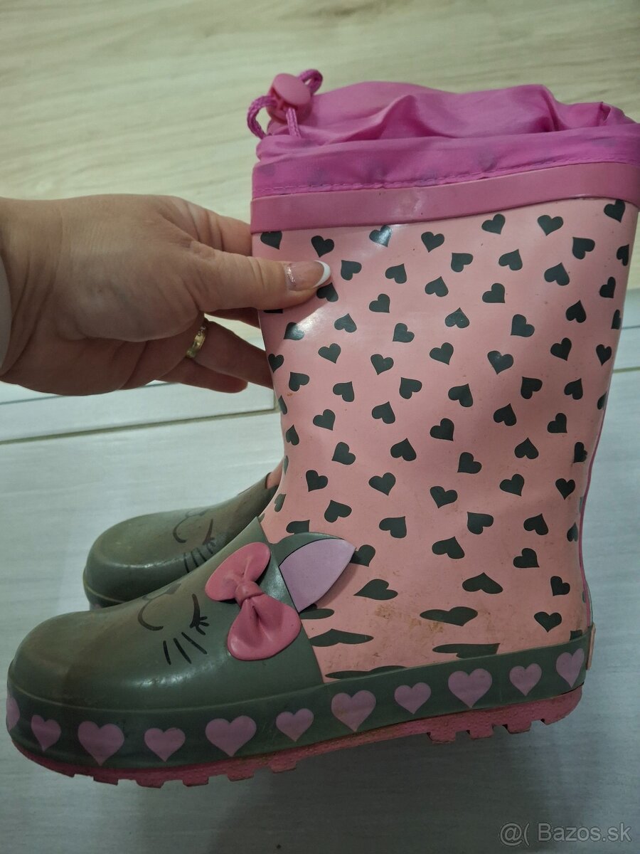 Dievcenske gumaky - 2