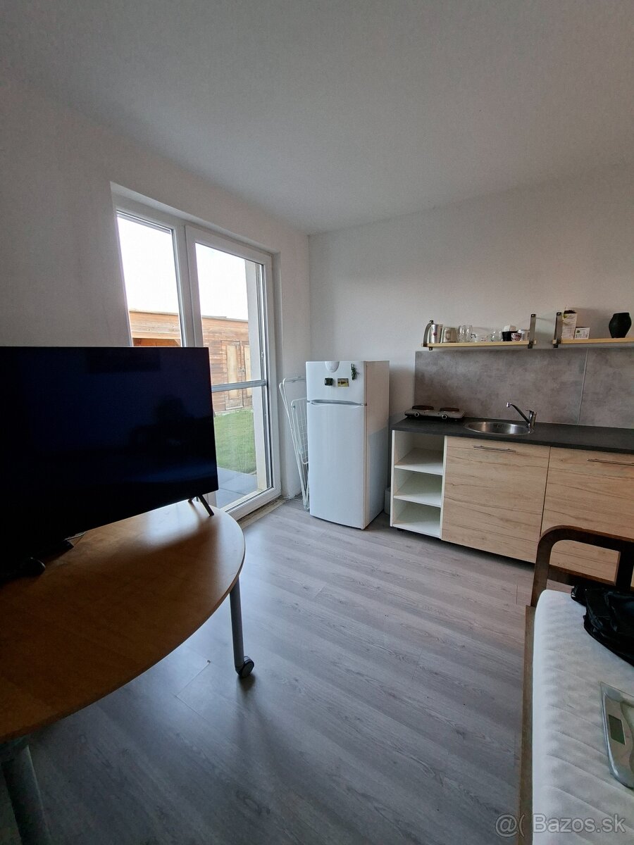 Prenajmem samostatnú izbu v rodinnom dome - 2