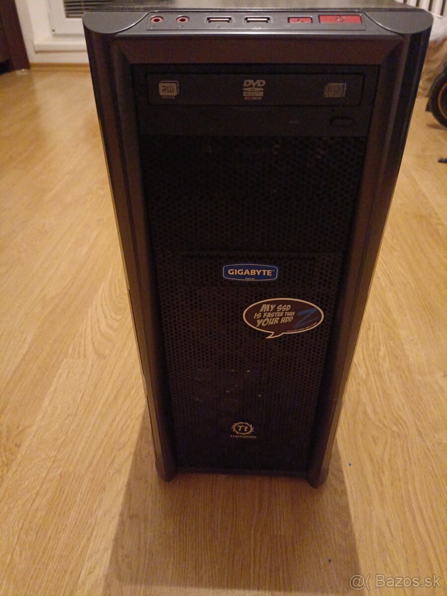 Pc skrinka thermaltake - 2