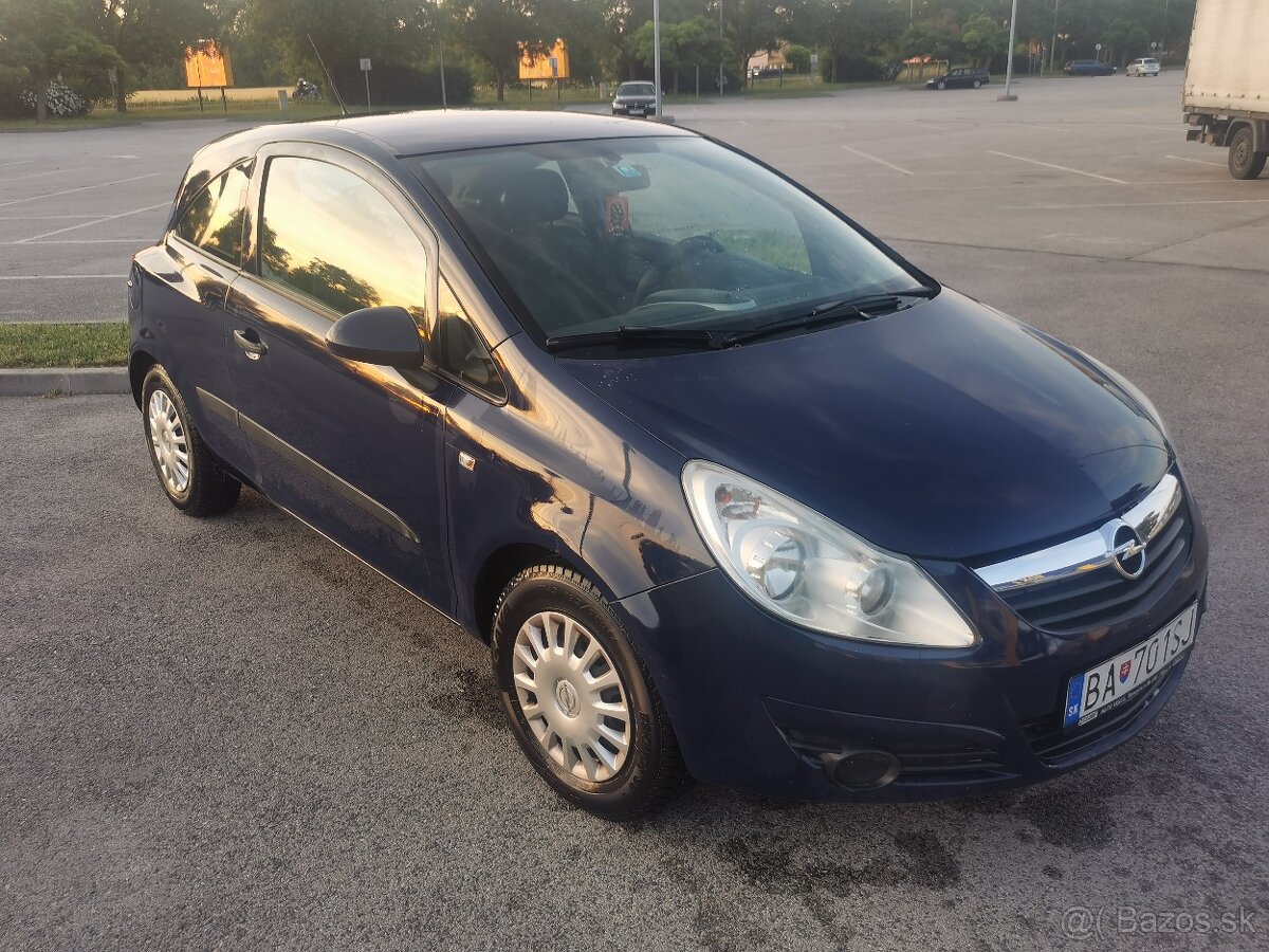 Opel Corsa D 1,2 benzín - 2