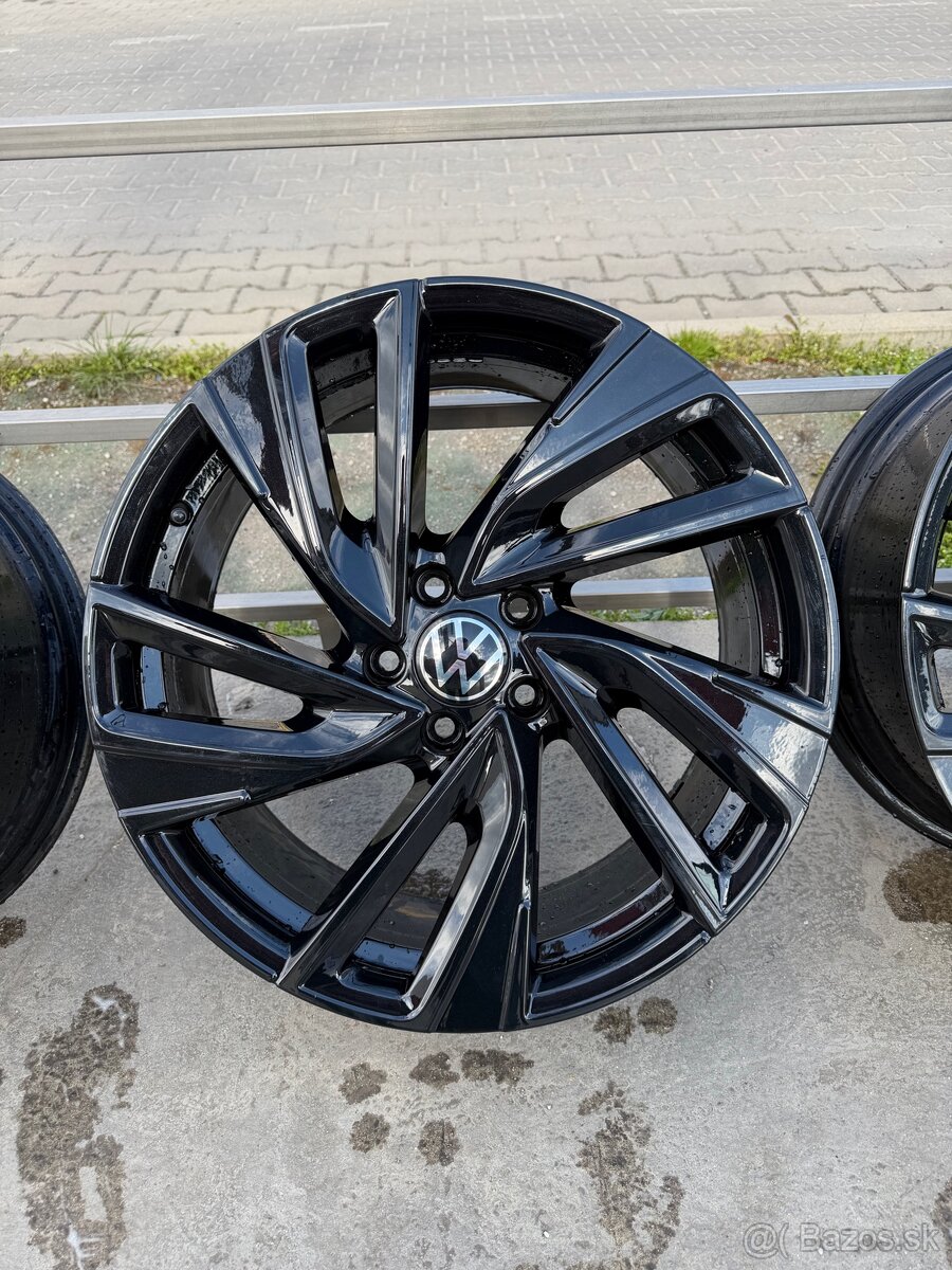 Elektróny R19 5x112 VW Adelaiide - 2