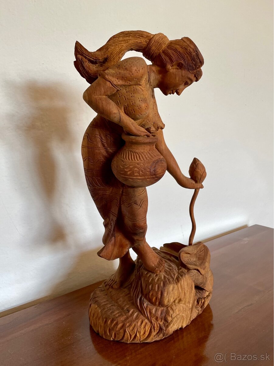 Drevená ázijská socha - 2