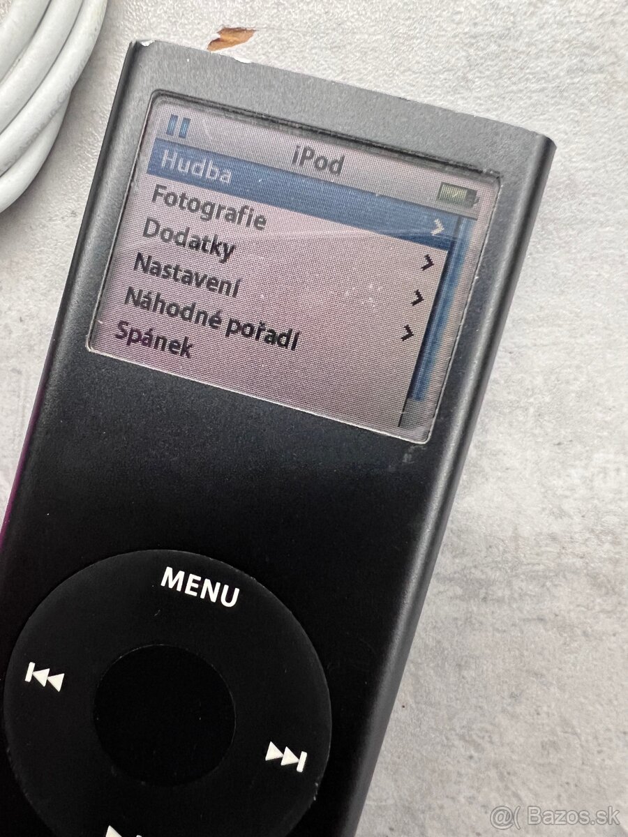 iPod Nano 8GB JBL On Stage 2 - 2