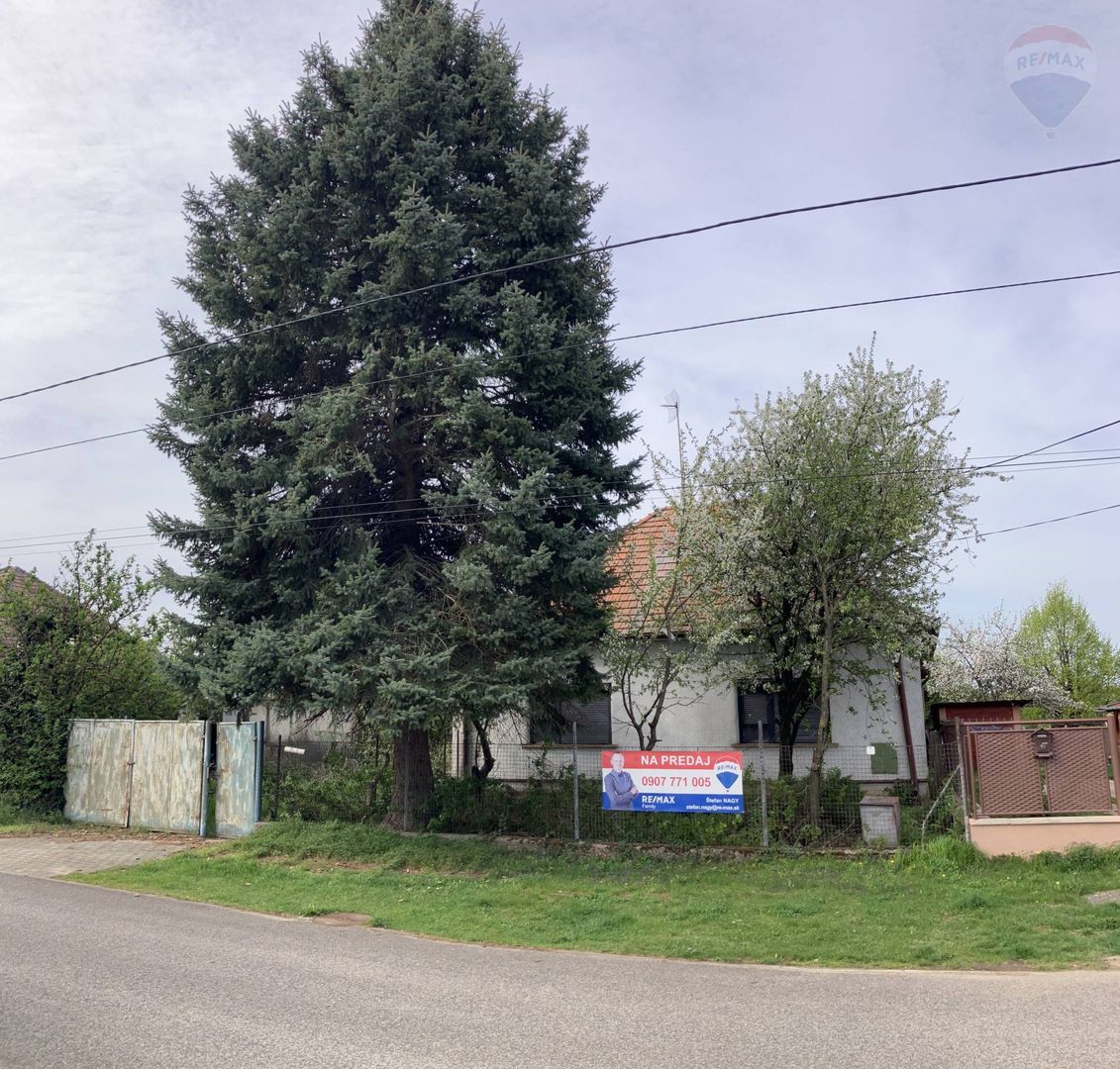 REZERVOVANÉ Predaj rodinný dom Mojmírovce - 2