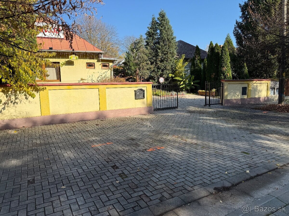 Obchodné priestory na podnikanie a stavebný pozemok - 2