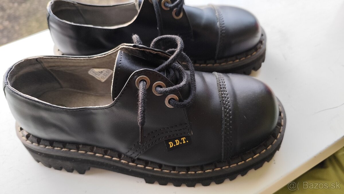 D. D. T. Topanky - 2