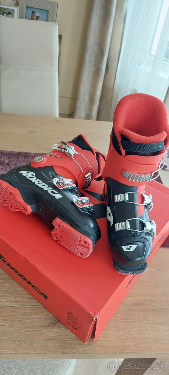 dievčenské lyžiarky NORDICA veľ.24 - 2