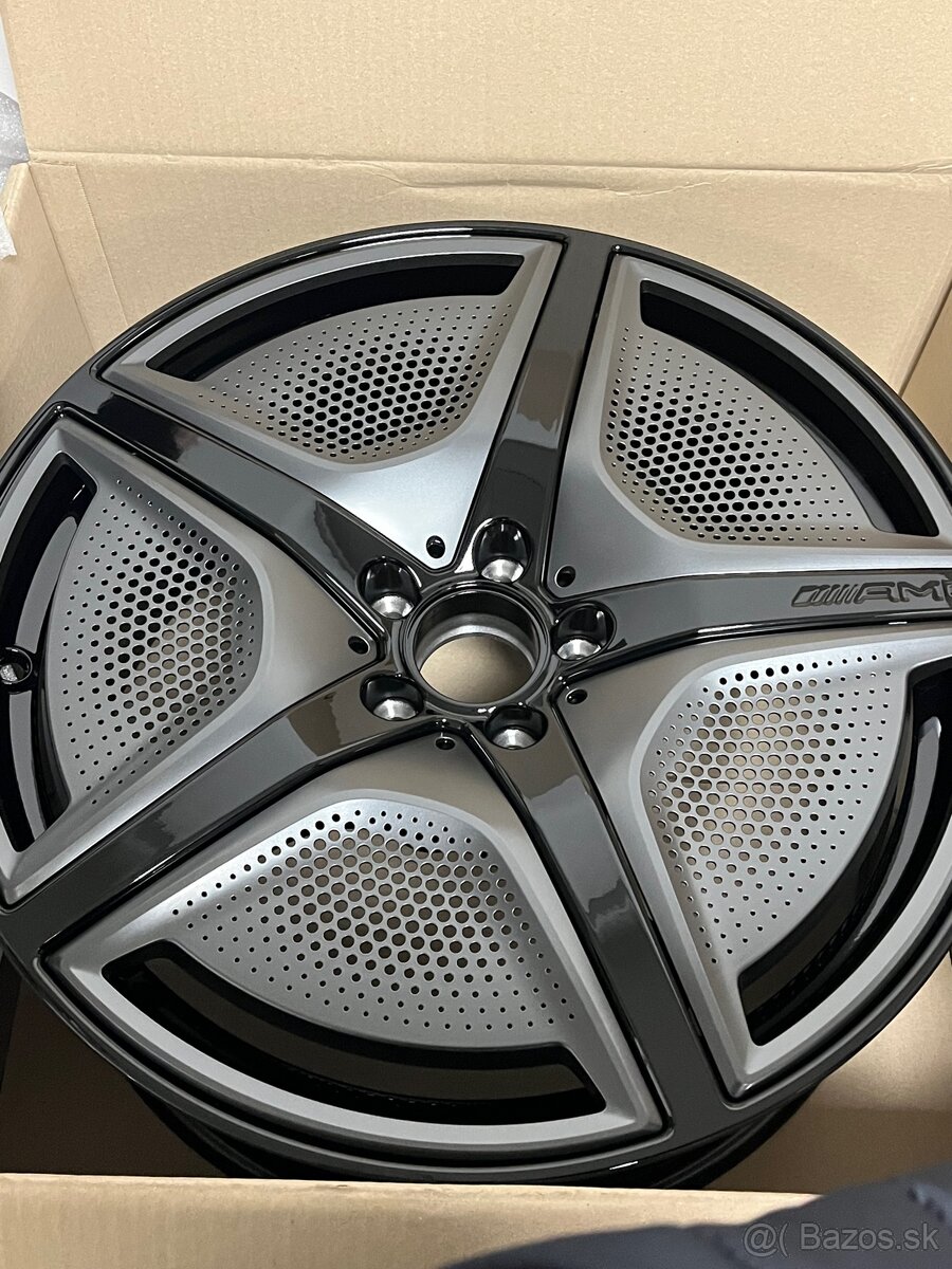 Predam 1x nový Mb EQS A2974000100 - 2